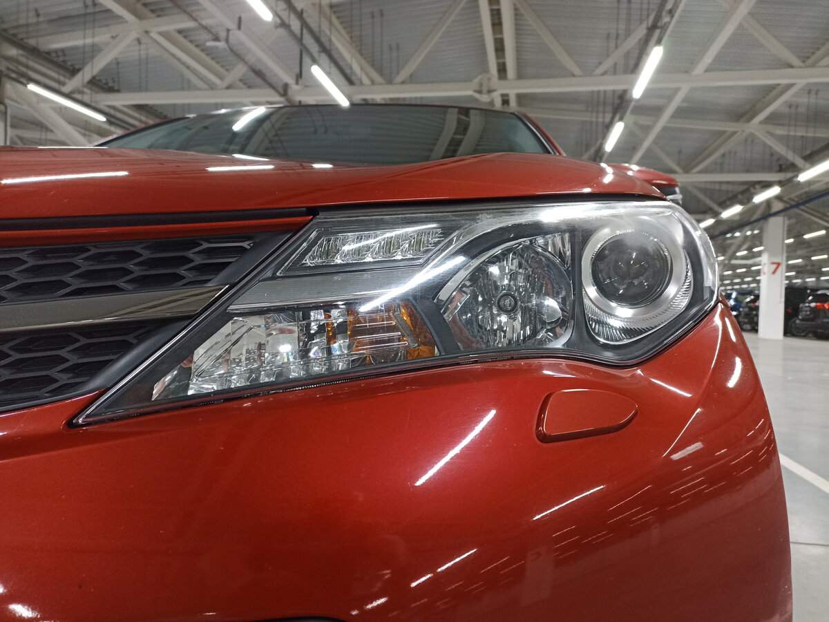 Toyota RAV4 2014 года с пробегом. Фото: #16