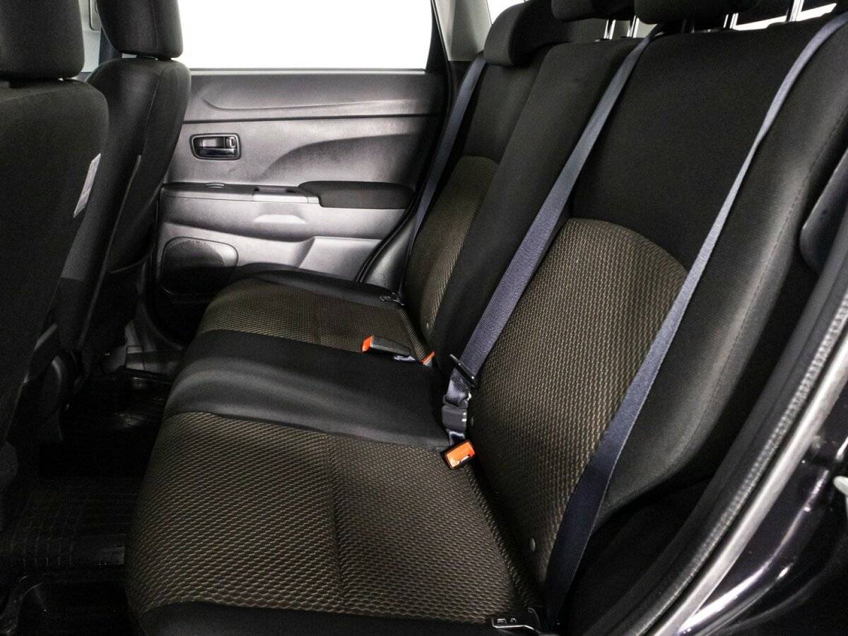 Б/У Митсубиши АС-Икс 2019 года. Фото: #9