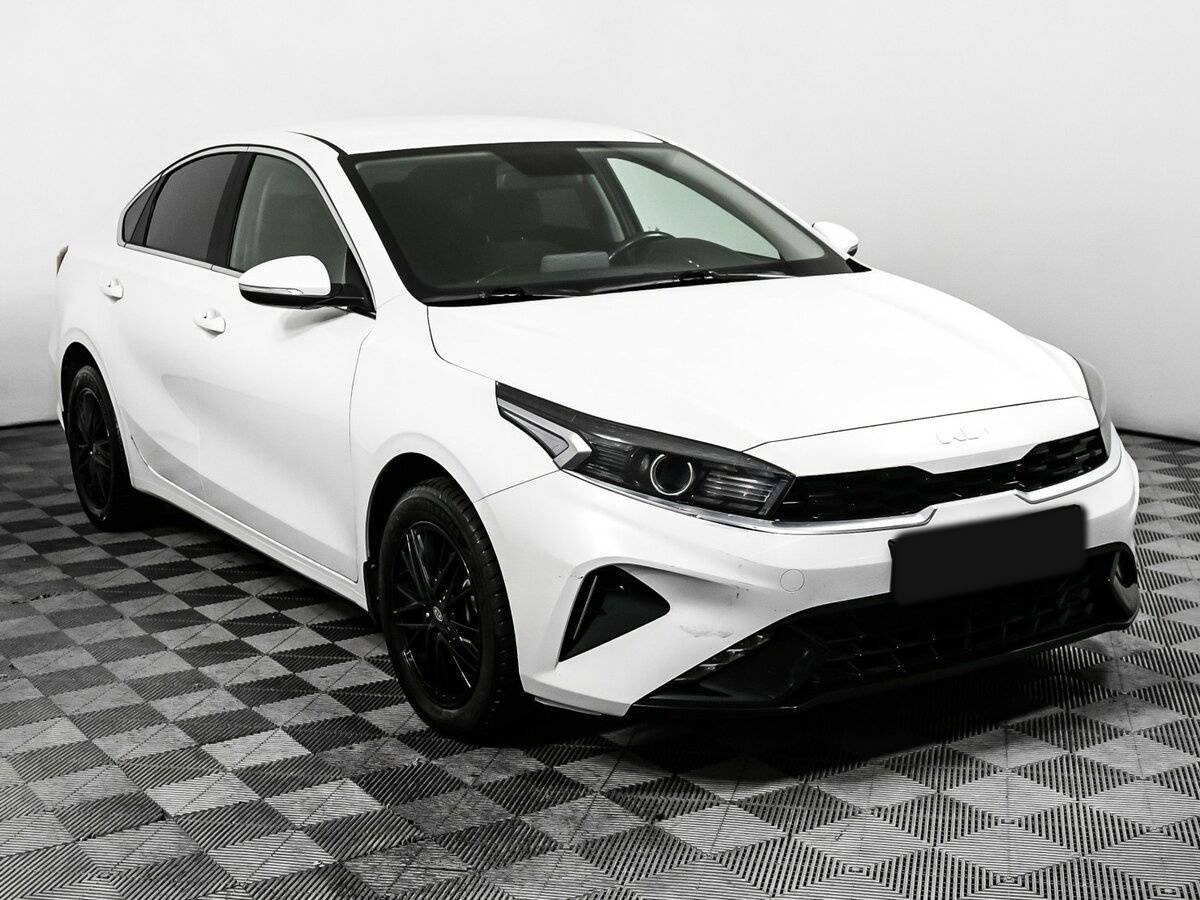 Б/У Киа Церато 2022 года. Фото: #2