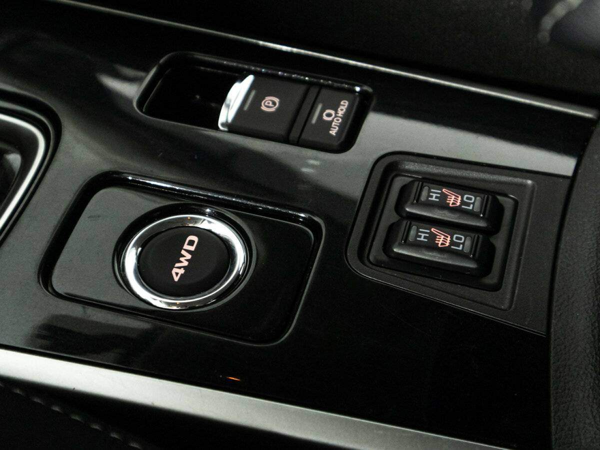 Б/У Митсубиши Оутлэндер 2018 года. Фото: #18