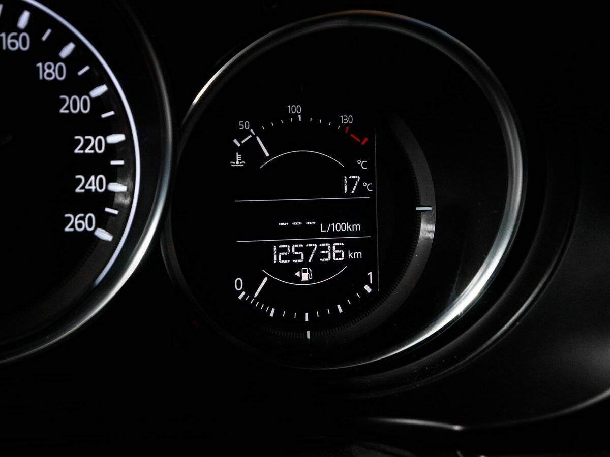 Б/У Мазда Ц-Икс-5 2017 года. Фото: #10