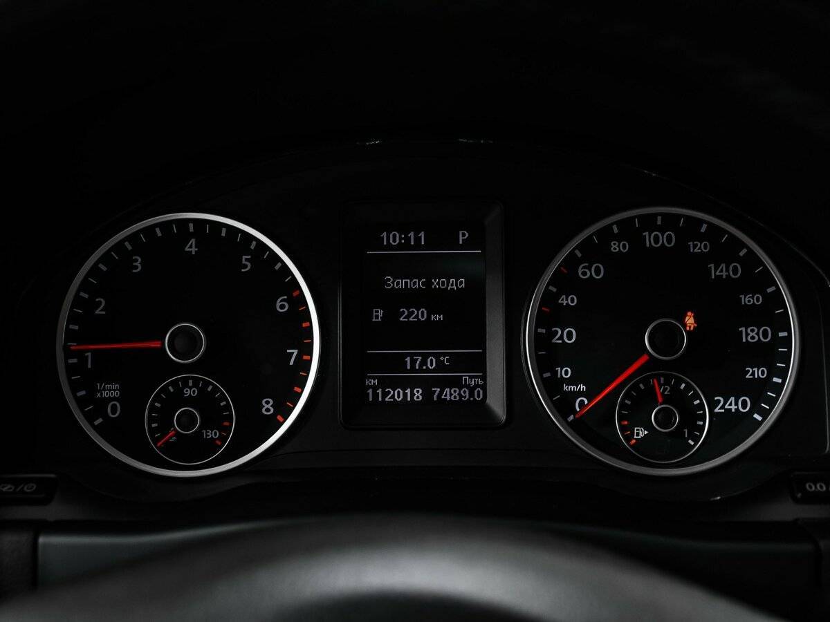 Б/У Фольксваген Тигуан 2015 года. Фото: #9