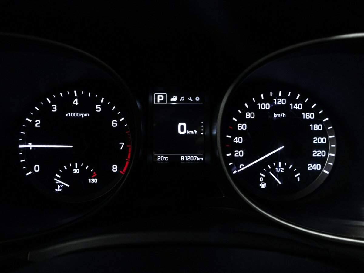 Б/У Хендай Санта Фе 2016 года. Фото: #11