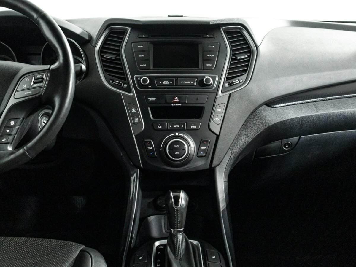 Б/У Хендай Санта Фе 2016 года. Фото: #13