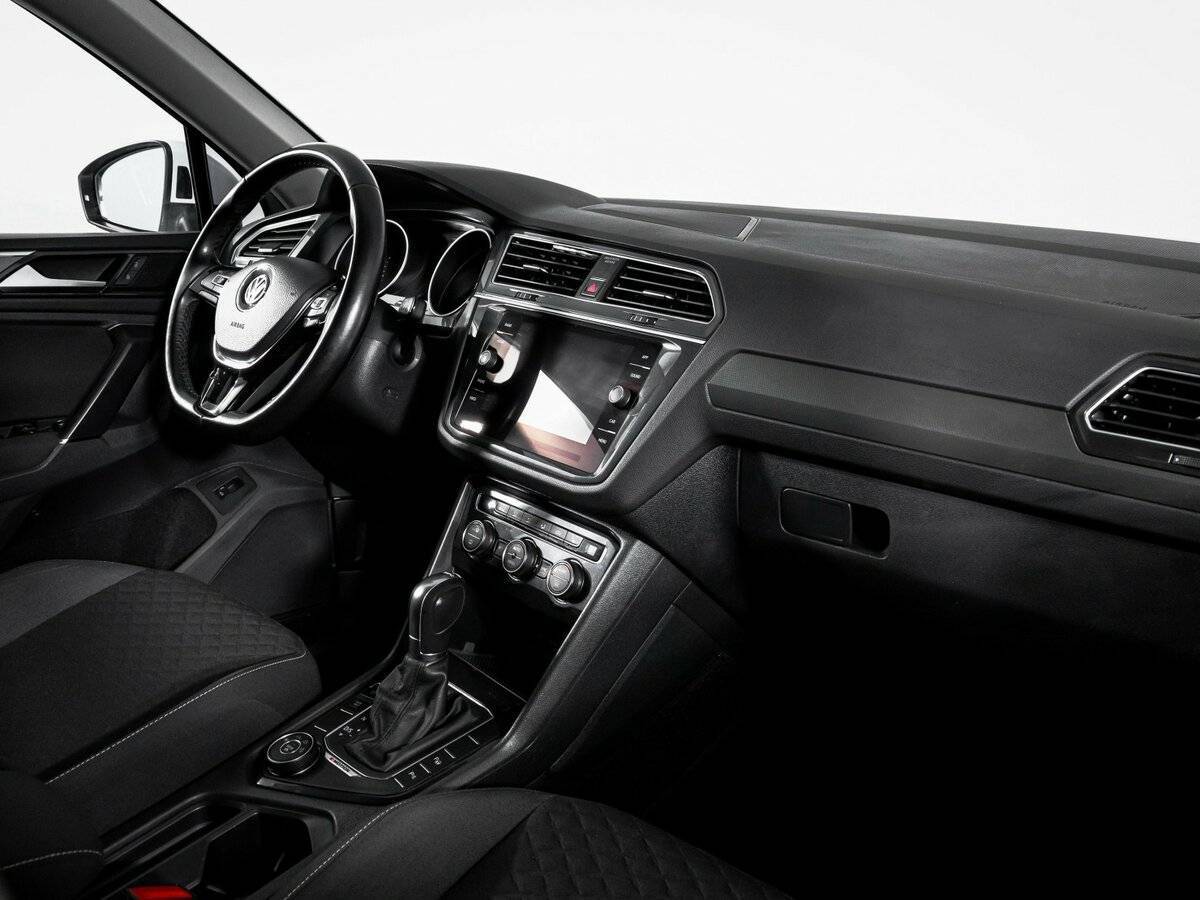 Volkswagen Tiguan 2018 года с пробегом. Фото: #8