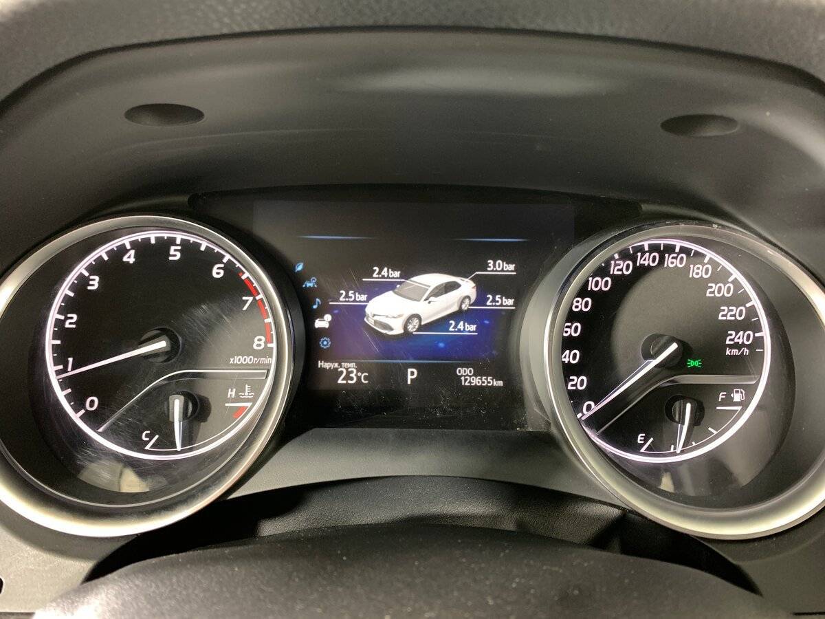 Toyota Camry 2018 года с пробегом. Фото: #13