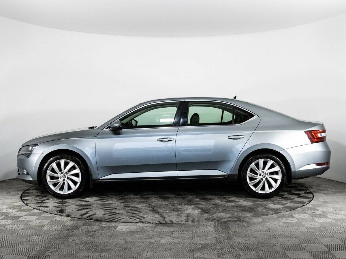 Skoda Superb 2017 года с пробегом. Фото: #7