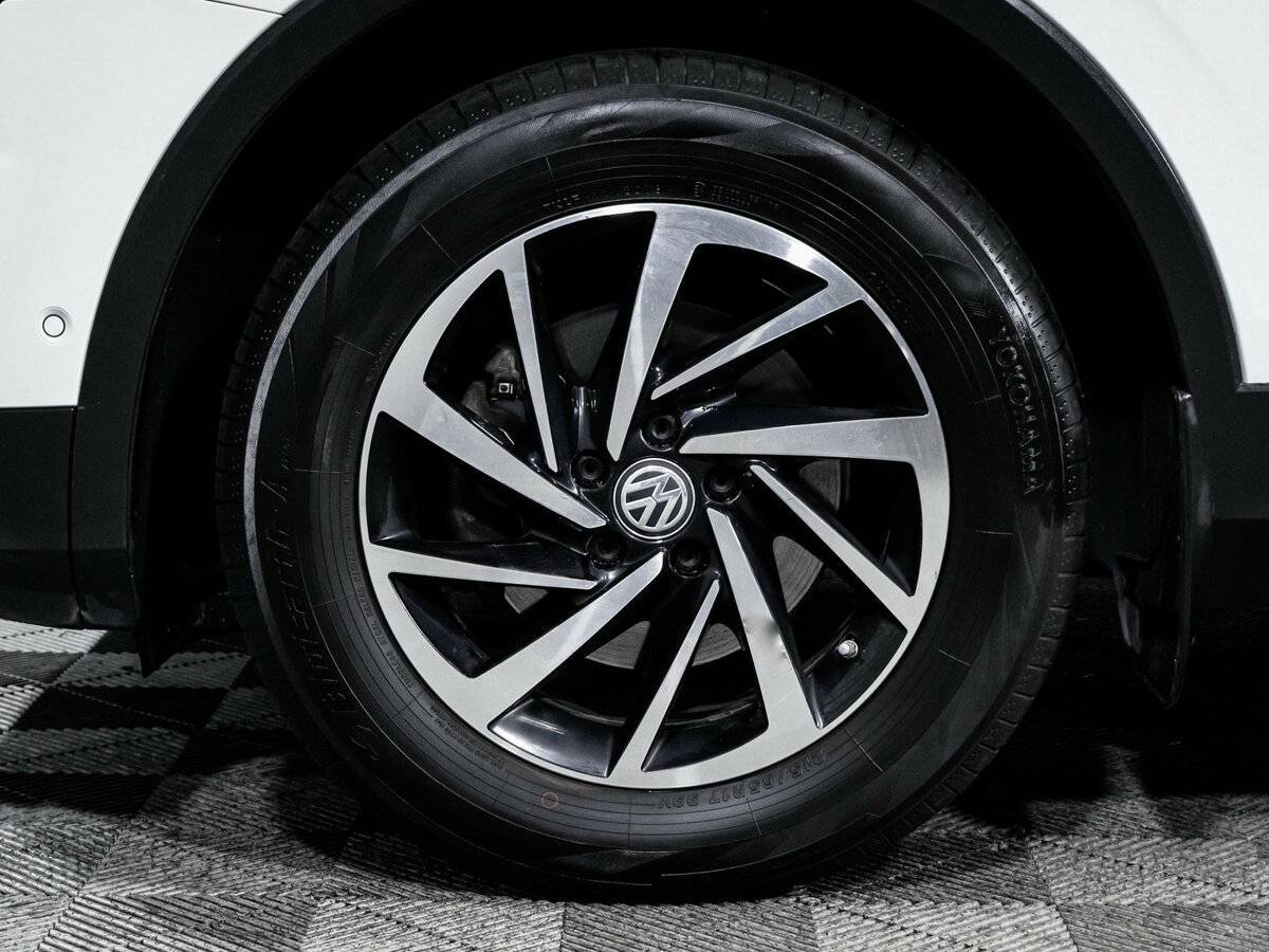 Б/У Фольксваген Тигуан 2019 года. Фото: #14