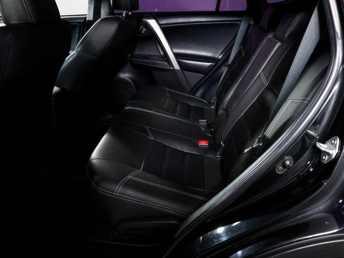 Б/У Тойота Рав4 2013 года. Фото: #9