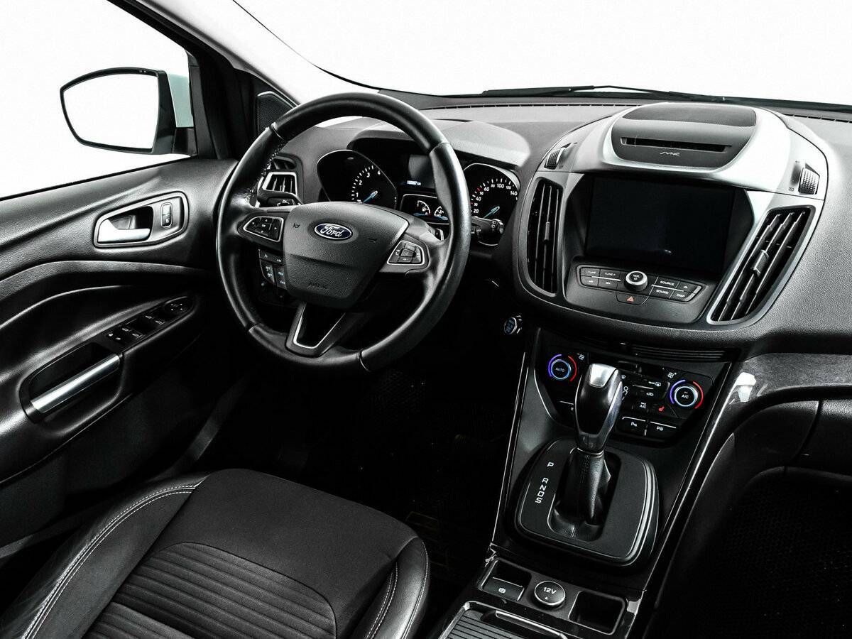 Б/У Форд Куга 2017 года. Фото: #8