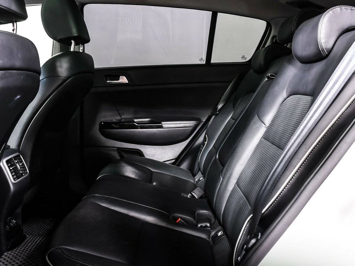 Б/У Киа Спортейдж 2018 года. Фото: #11