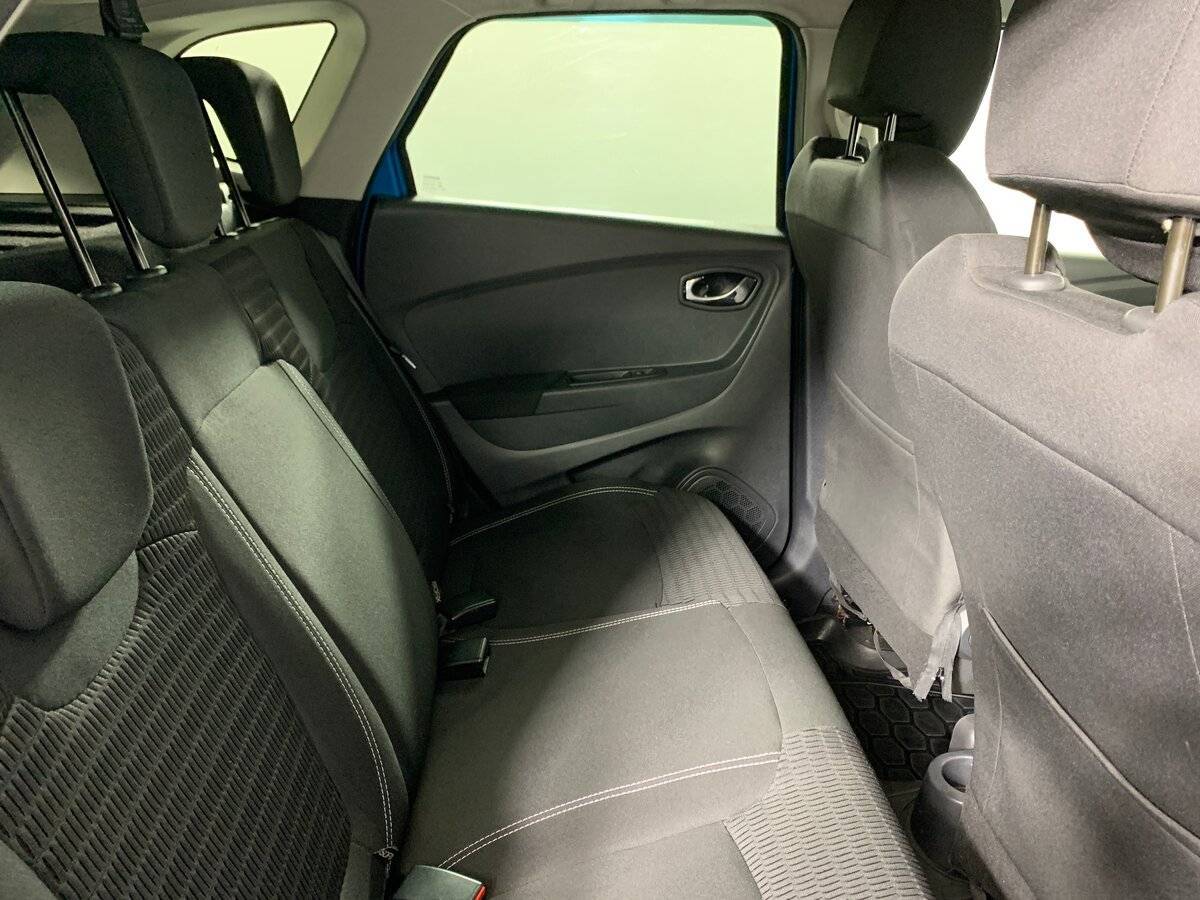 Renault Kaptur 2016 года с пробегом. Фото: #16