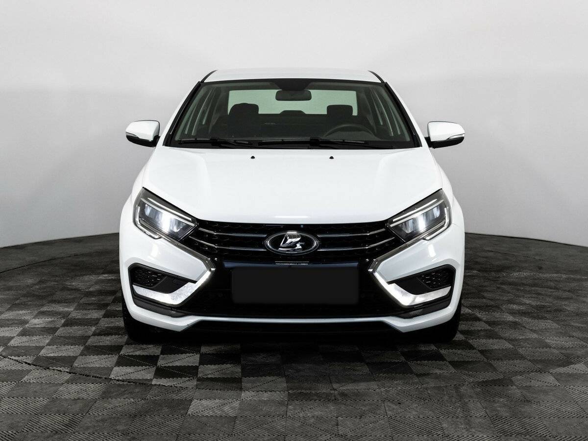 Lada (ВАЗ) Vesta 2024 года с пробегом. Фото: #1