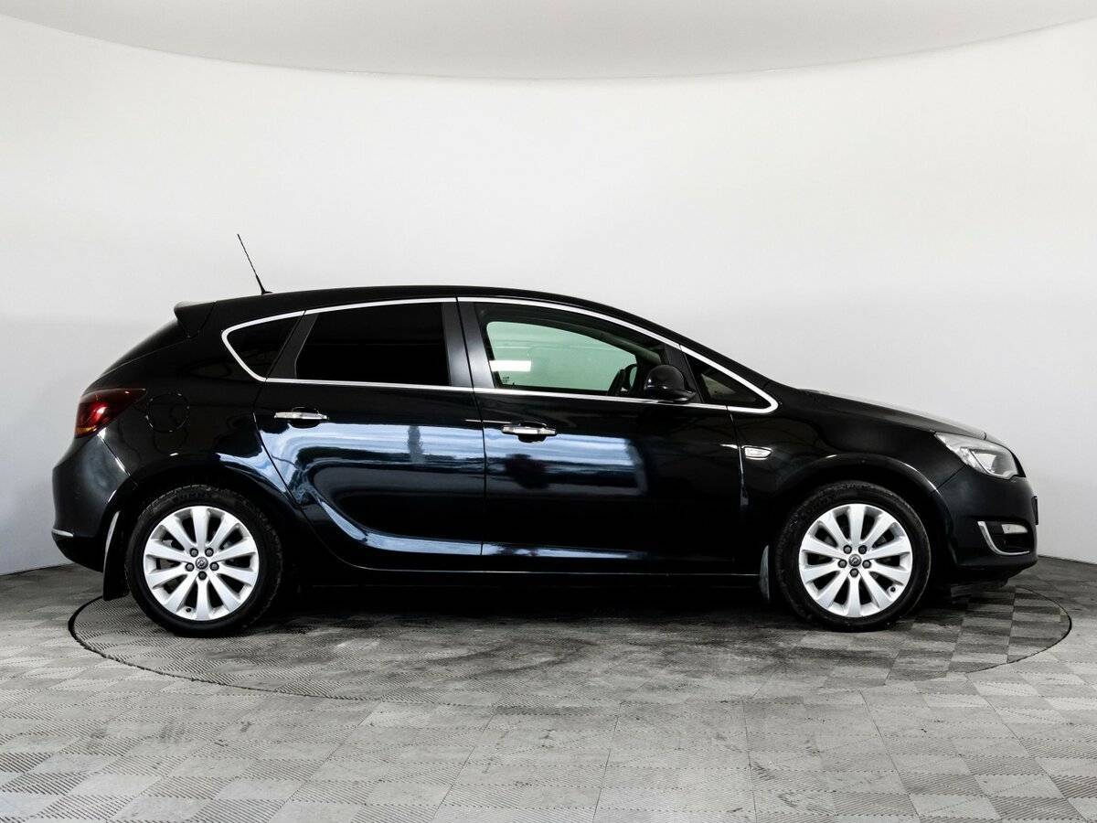 Opel Astra 2012 года с пробегом. Фото: #3