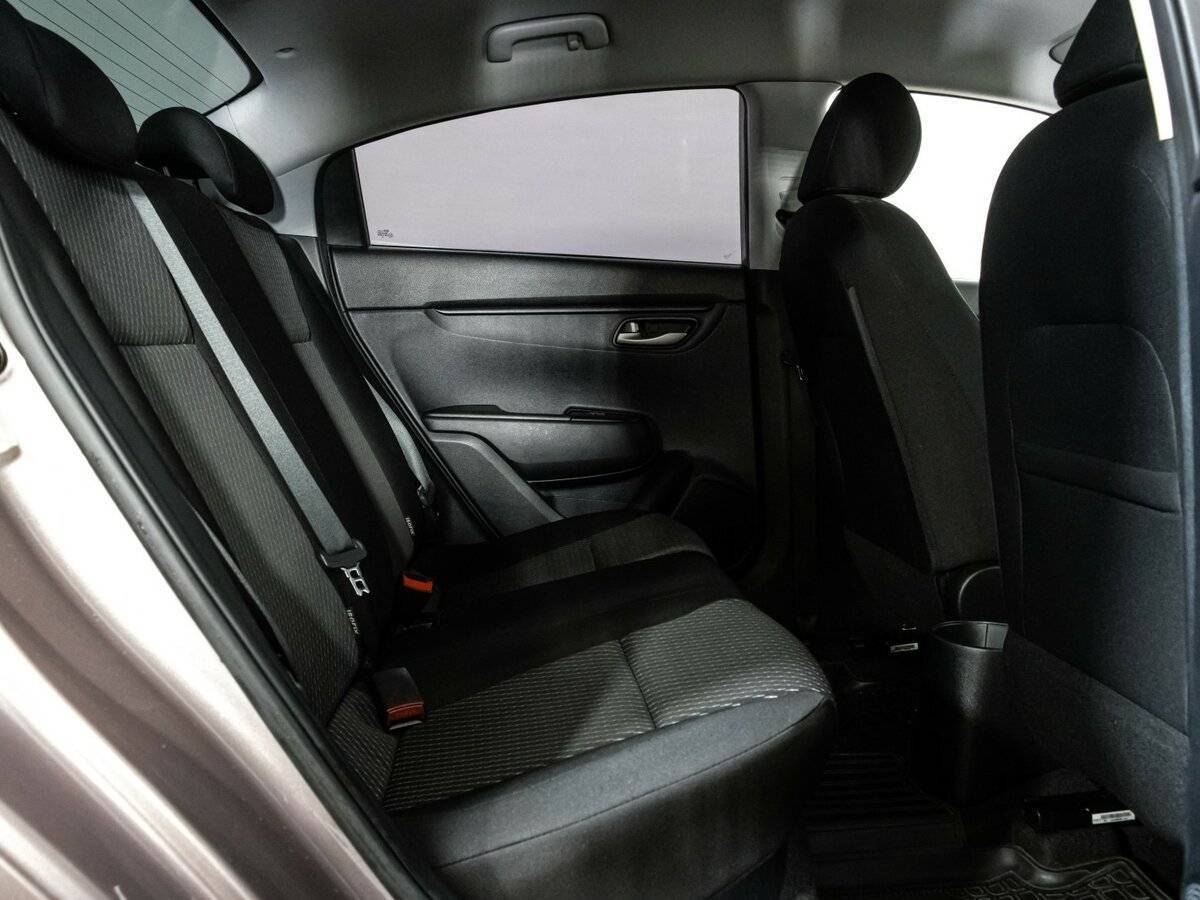 Kia Rio 2018 года с пробегом. Фото: #18