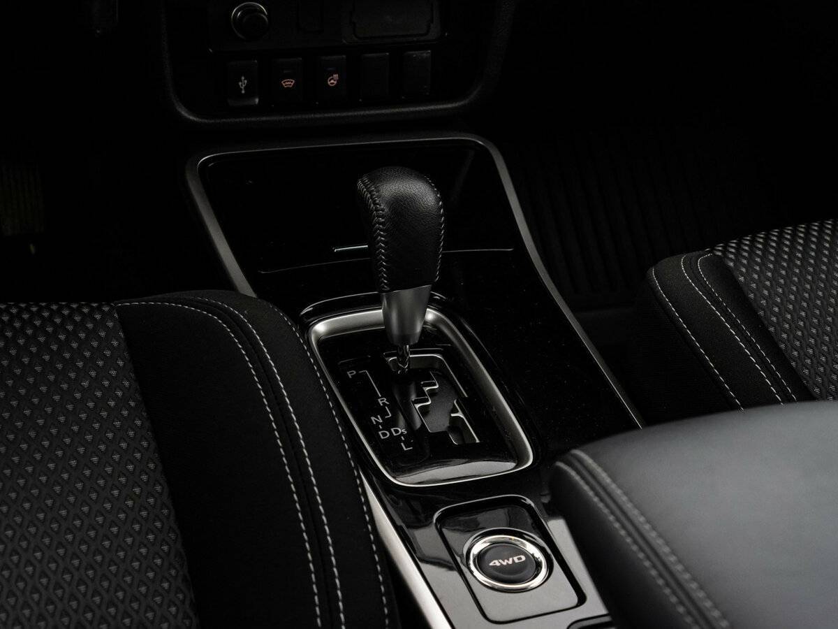 Б/У Митсубиши Оутлэндер 2019 года. Фото: #10