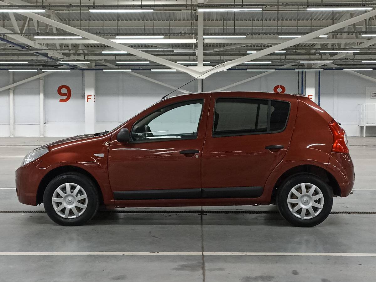 Renault Sandero 2013 года с пробегом. Фото: #7