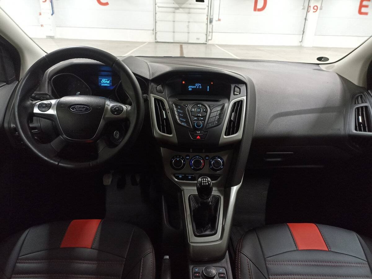 Ford Focus 2012 года с пробегом. Фото: #13