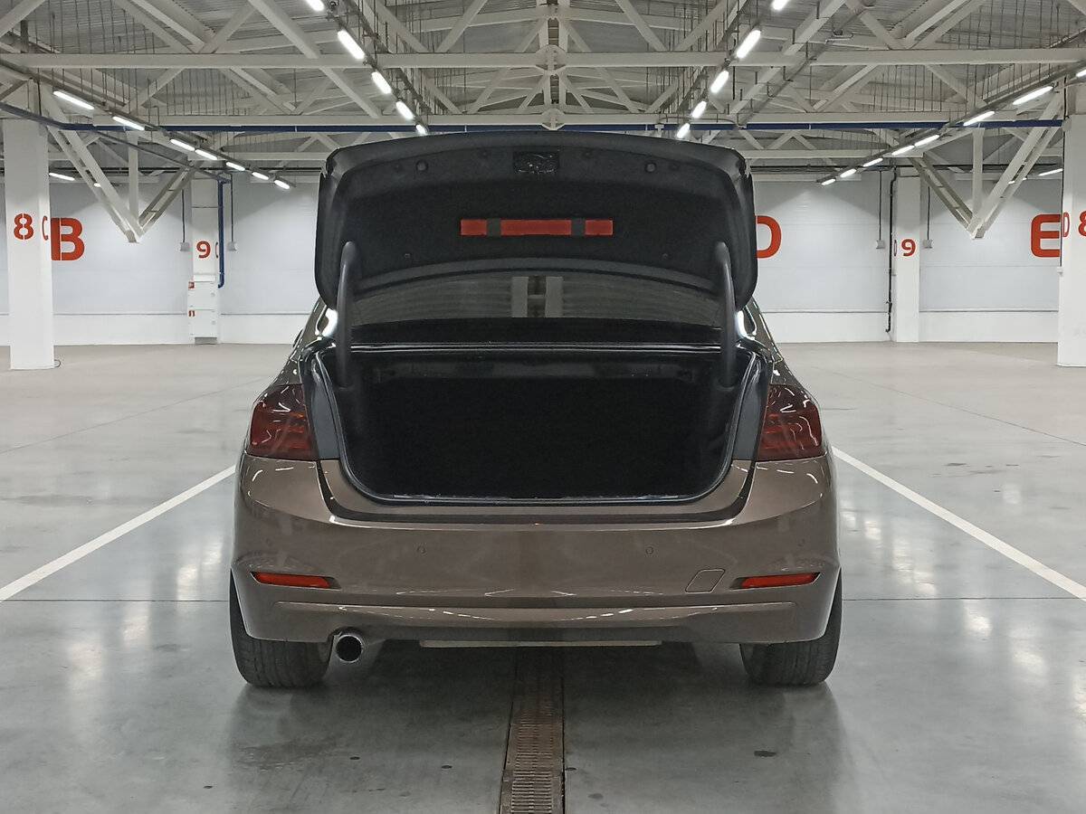 BMW 3 серии 2013 года с пробегом. Фото: #9