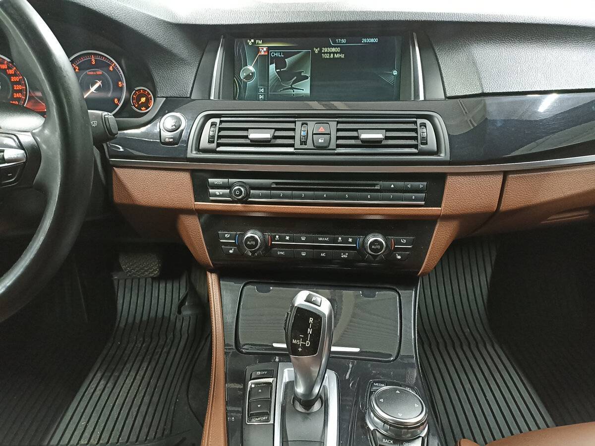 BMW 5 серии 2015 года с пробегом. Фото: #14