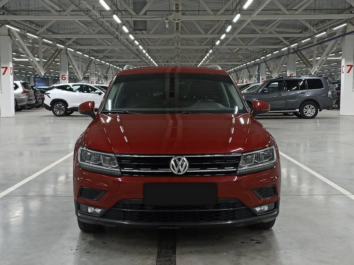 Volkswagen Tiguan 2018 года с пробегом. Фото: #1
