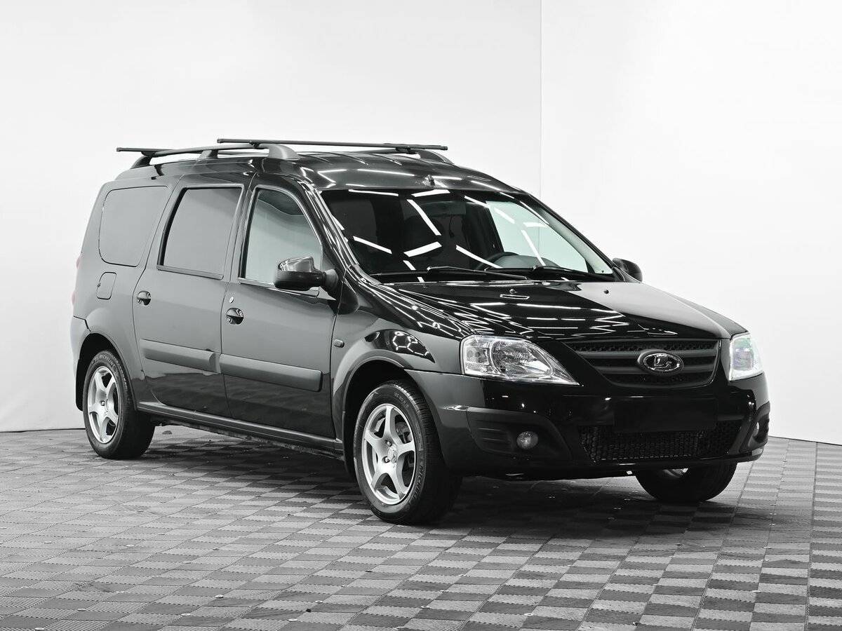 Lada (ВАЗ) Largus 2015 года с пробегом. Фото: #1