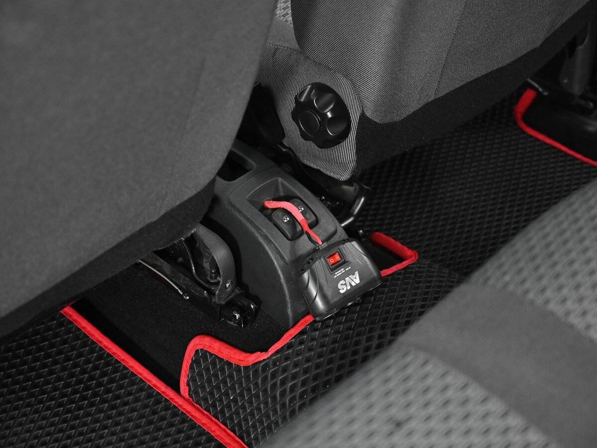 Lada (ВАЗ) Largus 2015 года с пробегом. Фото: #13