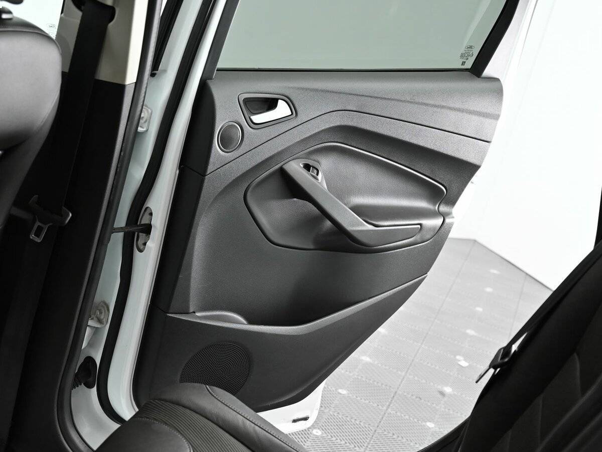 Б/У Форд Куга 2013 года. Фото: #14