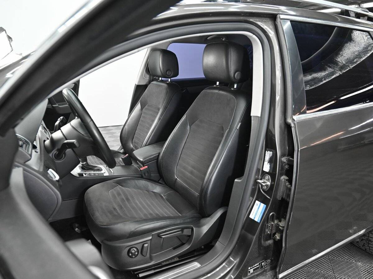 Б/У Фольксваген Пассат 2012 года. Фото: #5