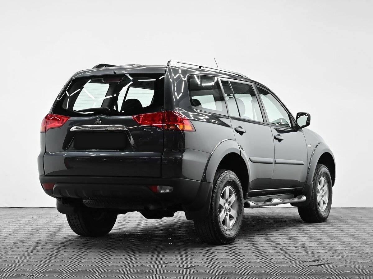 Б/У Митсубиши Паджеро Спорт 2012 года. Фото: #3