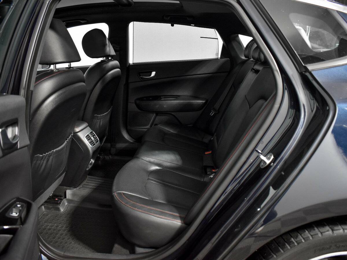 Б/У Киа Оптима 2016 года. Фото: #10