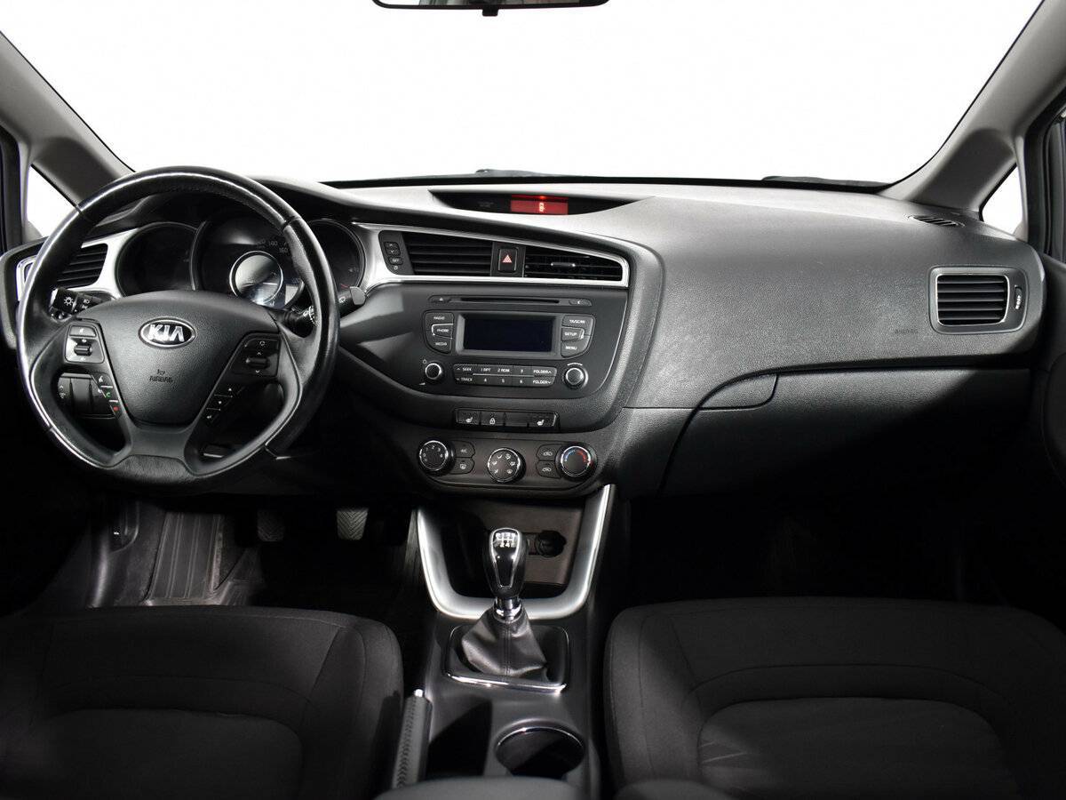 Б/У Киа Сид 2016 года. Фото: #10