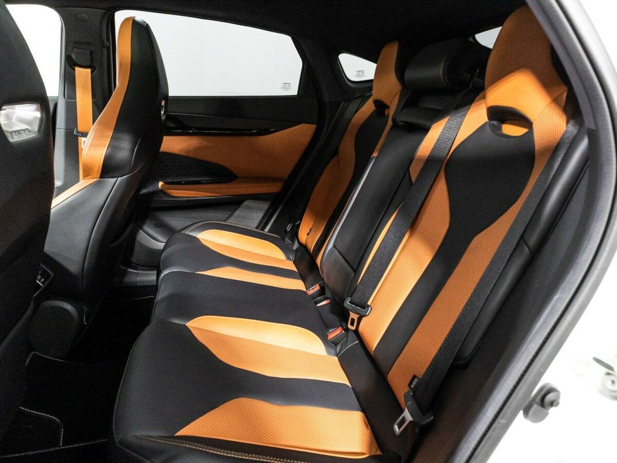 Changan UNI-V 2023 года с пробегом. Фото: #9