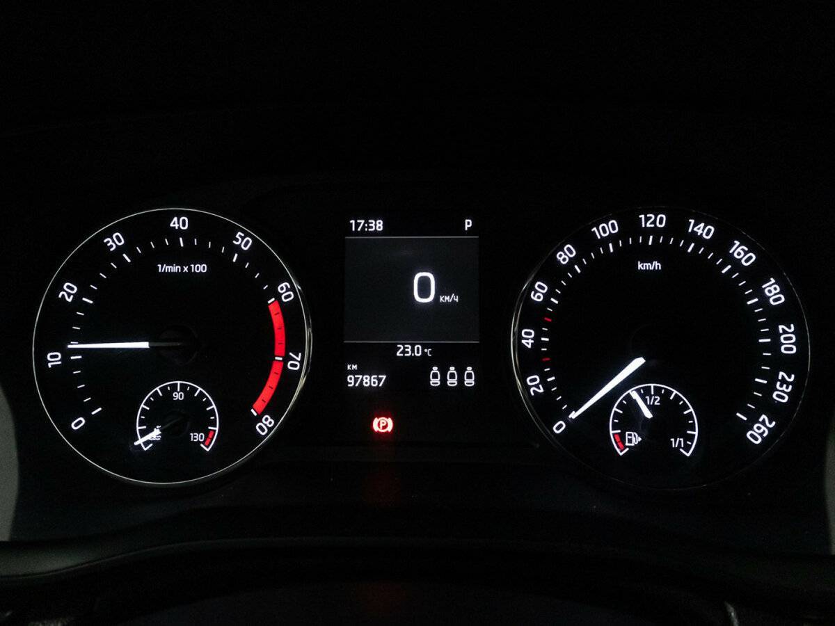 Б/У Шкода Октавия 2021 года. Фото: #11