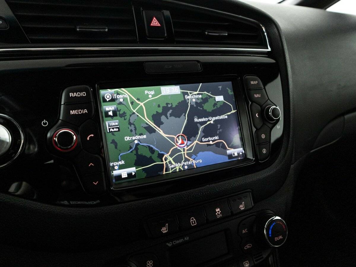 Б/У Киа Сид 2016 года. Фото: #16