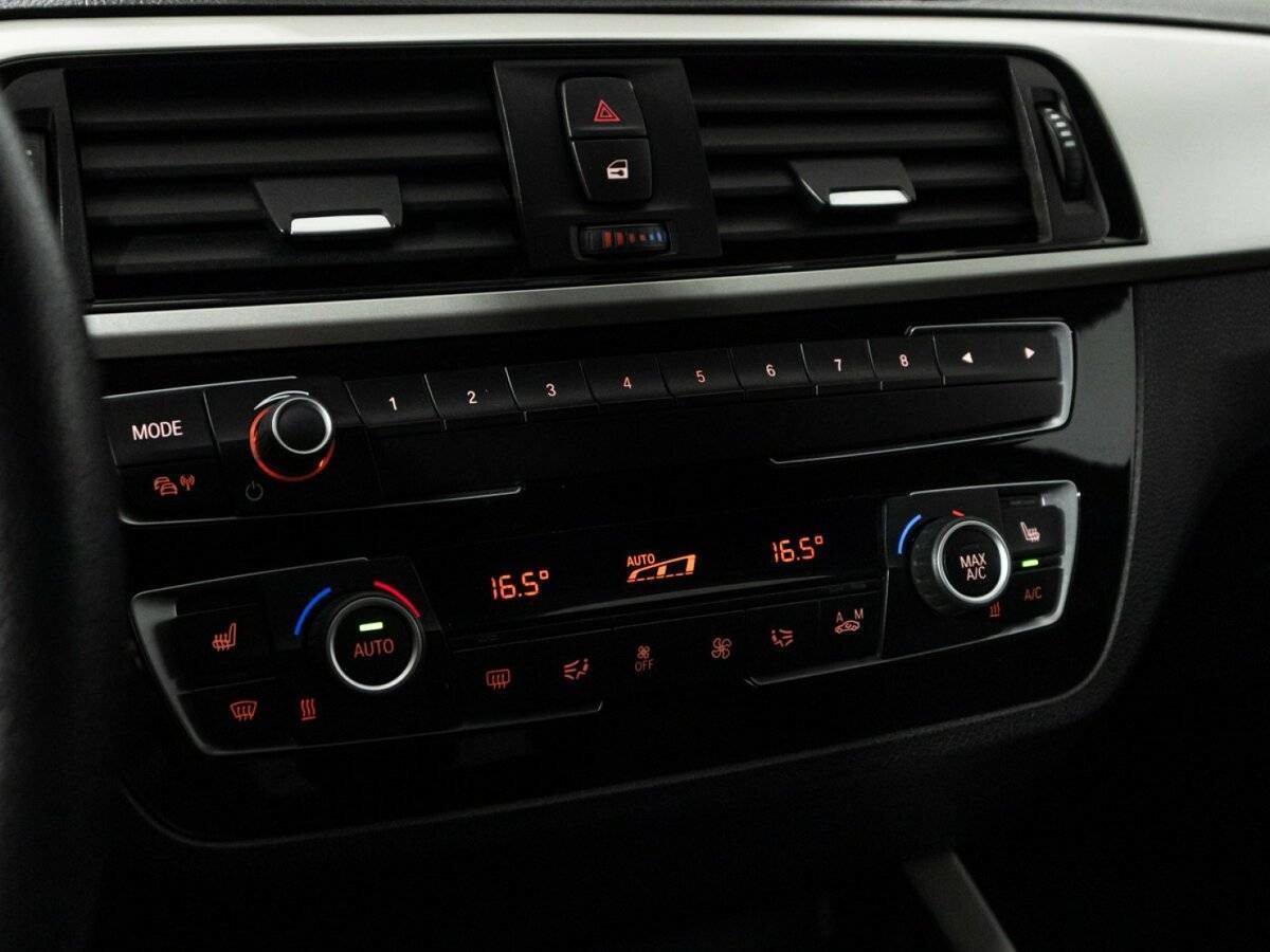 BMW 1 серии 2018 года с пробегом. Фото: #17