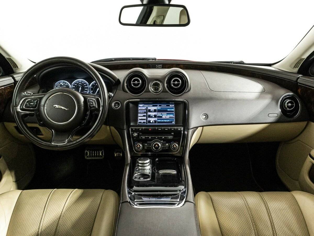Jaguar XJ 2014 года с пробегом. Фото: #12