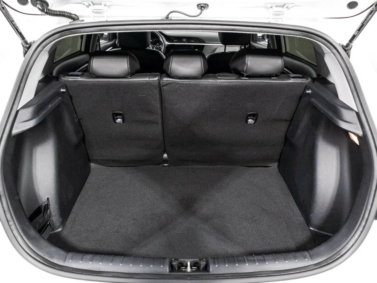 Б/У Киа Рио 2021 года. Фото: #14