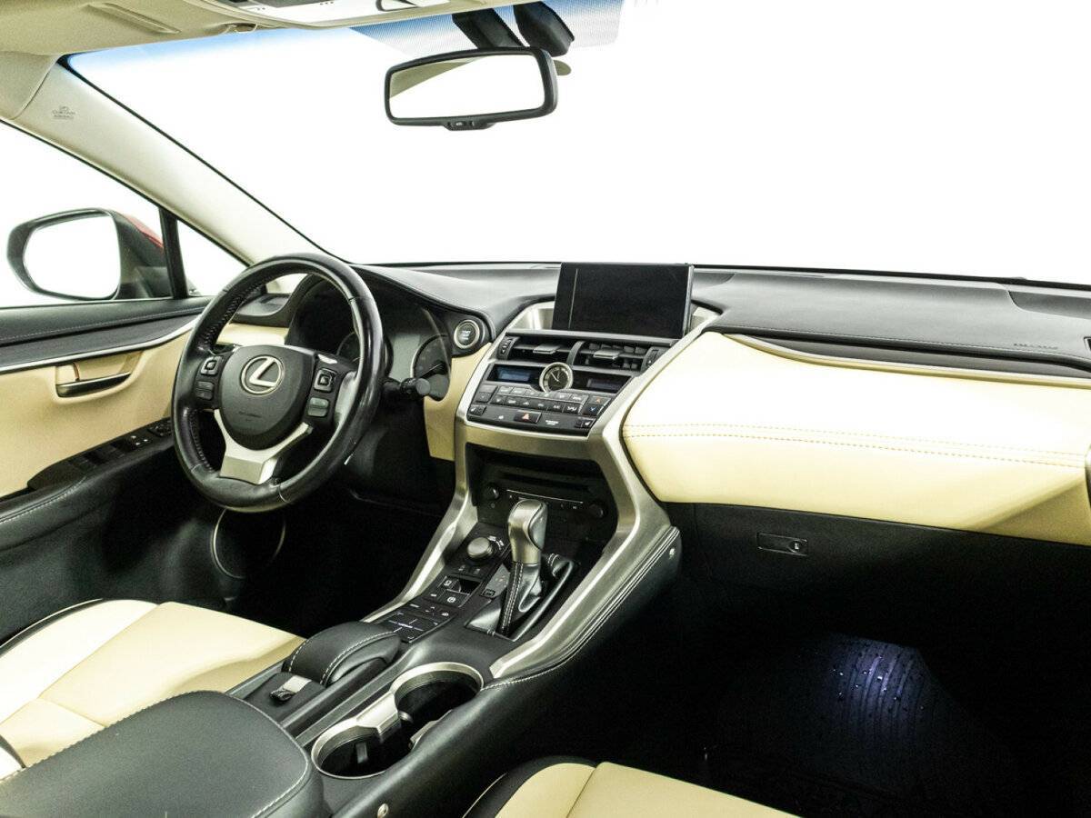 Lexus NX 2015 года с пробегом. Фото: #8