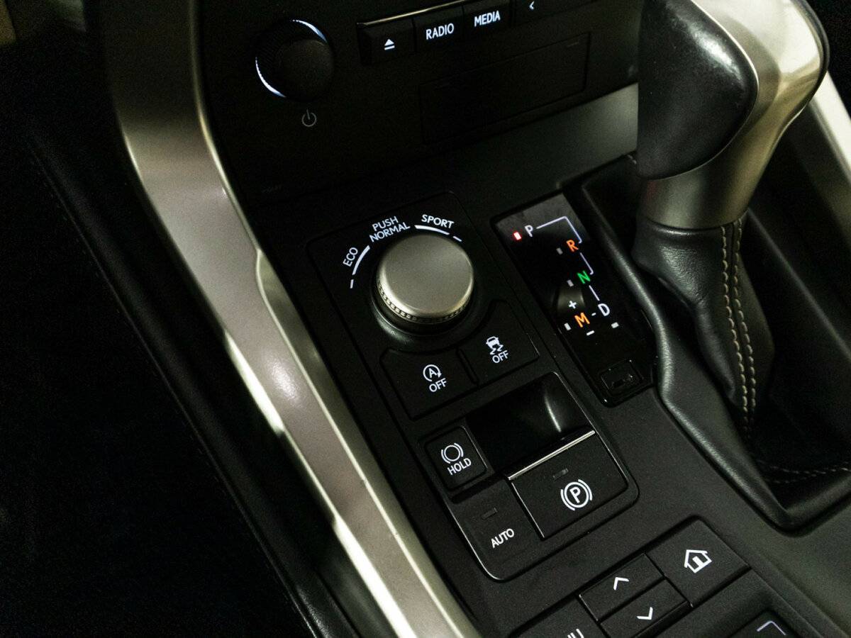 Lexus NX 2015 года с пробегом. Фото: #22