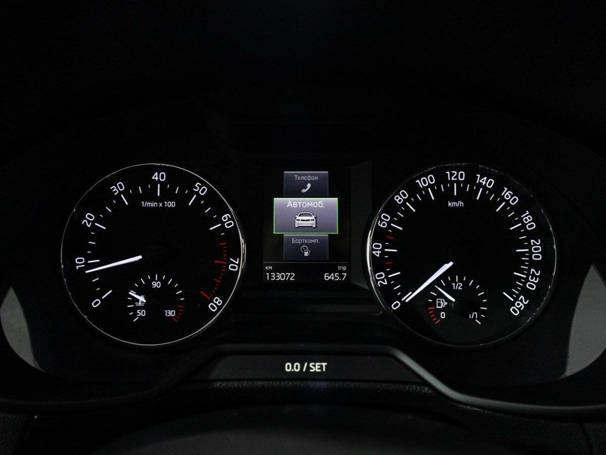 Б/У Шкода Октавия 2015 года. Фото: #11