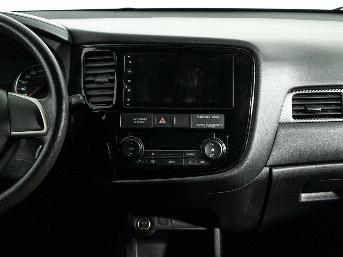 Mitsubishi Outlander 2016 года с пробегом. Фото: #13