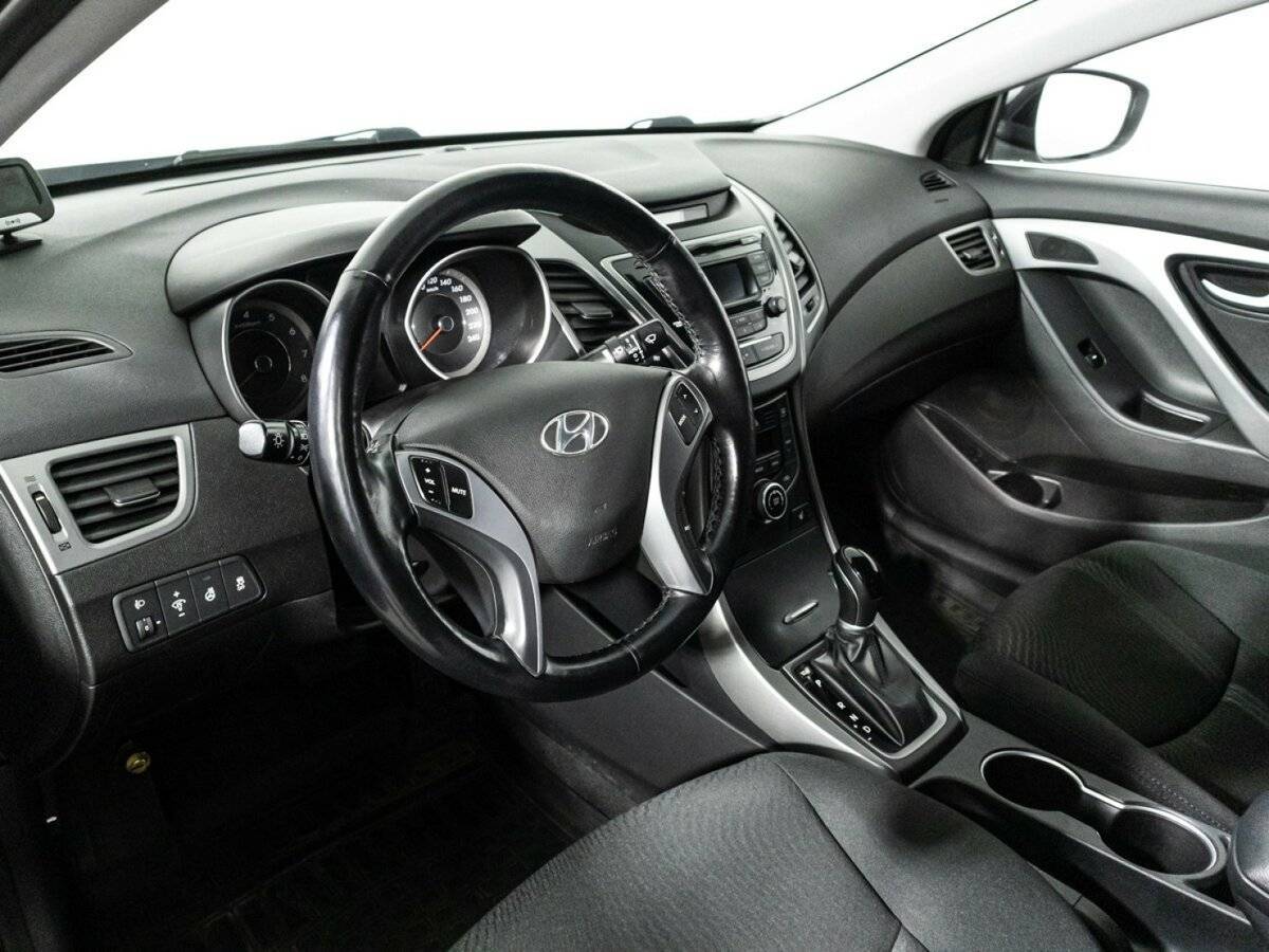Б/У Хендай Елантра 2015 года. Фото: #10