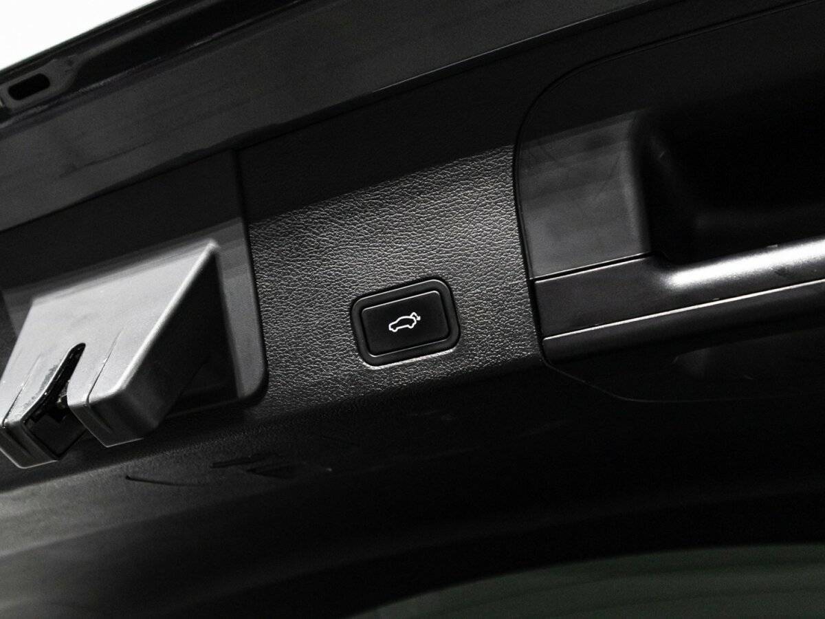 Geely Tugella 2023 года с пробегом. Фото: #15