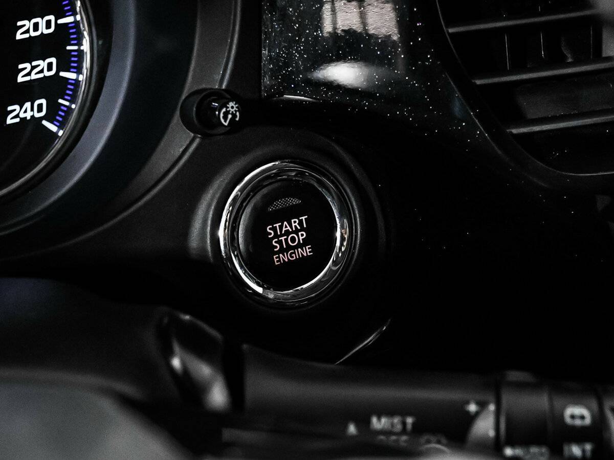 Б/У Митсубиши Оутлэндер 2019 года. Фото: #13