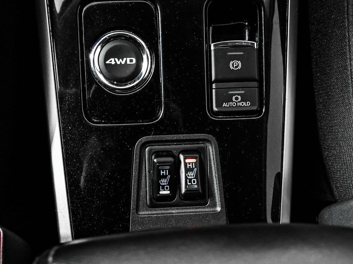 Б/У Митсубиши Оутлэндер 2019 года. Фото: #19