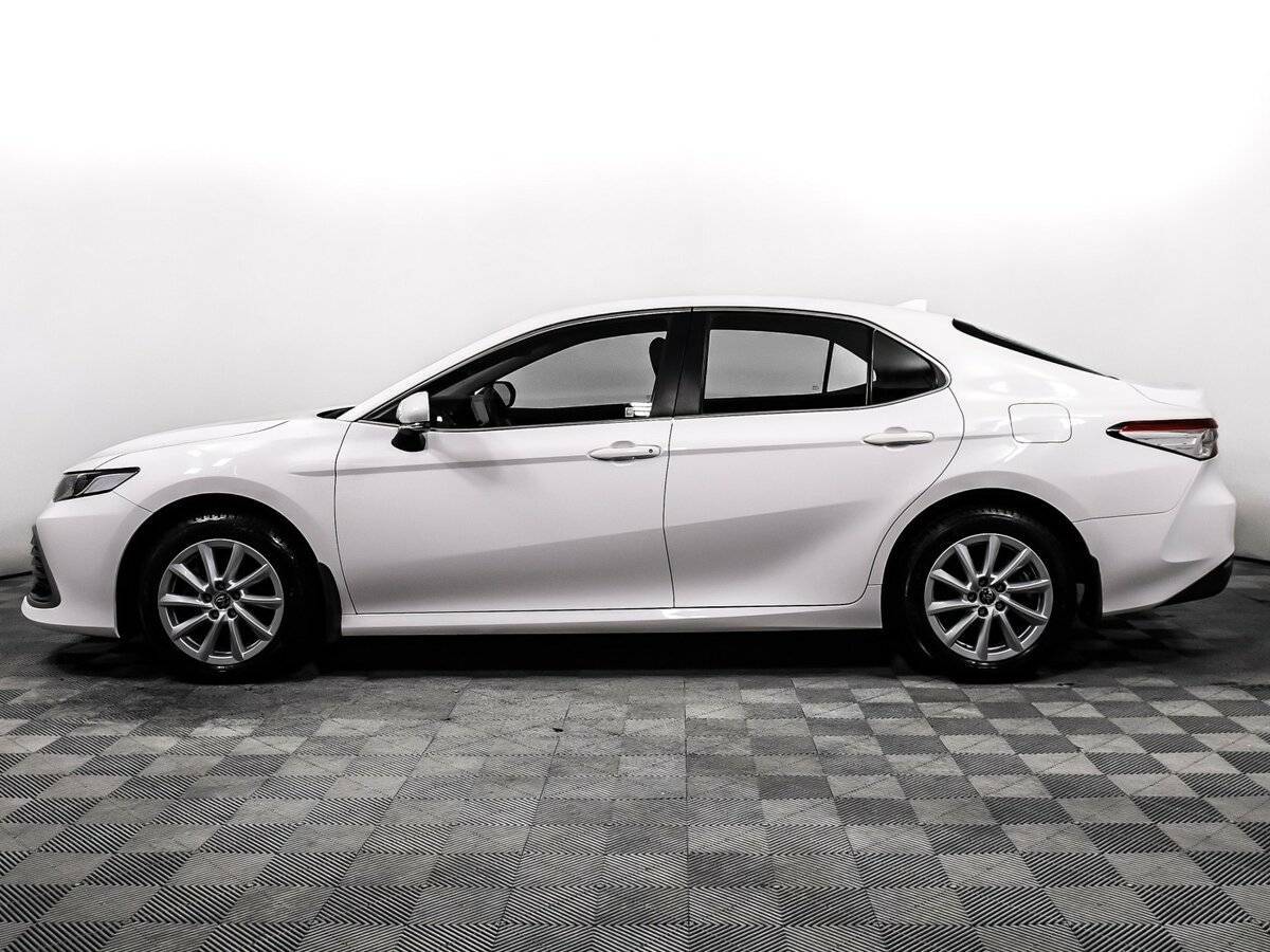 Toyota Camry 2021 года с пробегом. Фото: #7