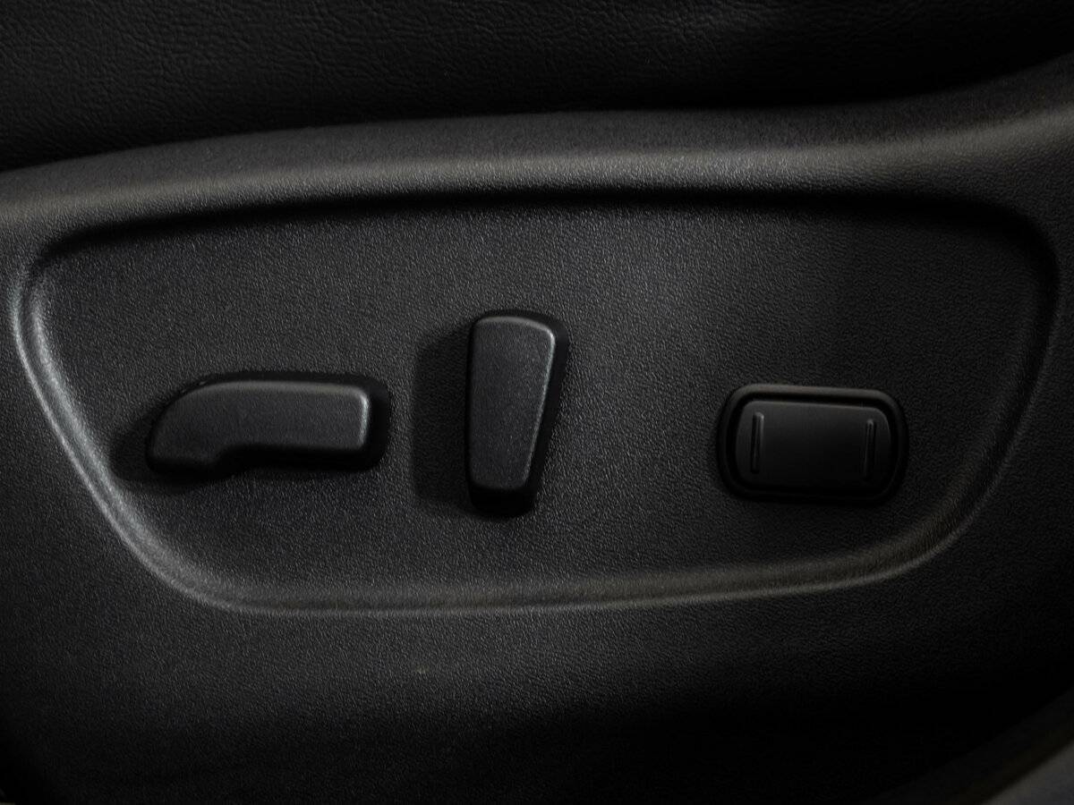 Б/У Ниссан Икс-Трейл 2016 года. Фото: #18