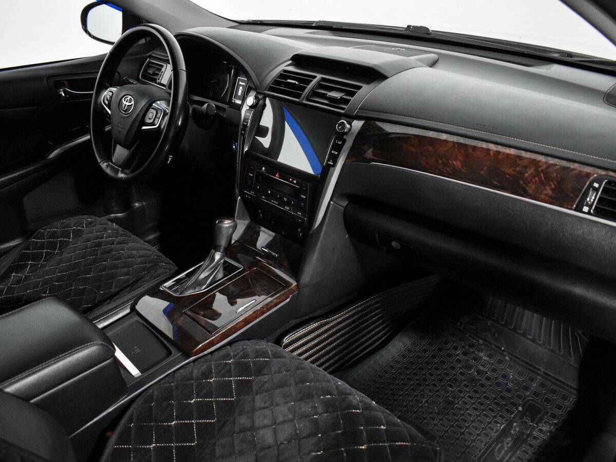 Toyota Camry 2018 года с пробегом. Фото: #13