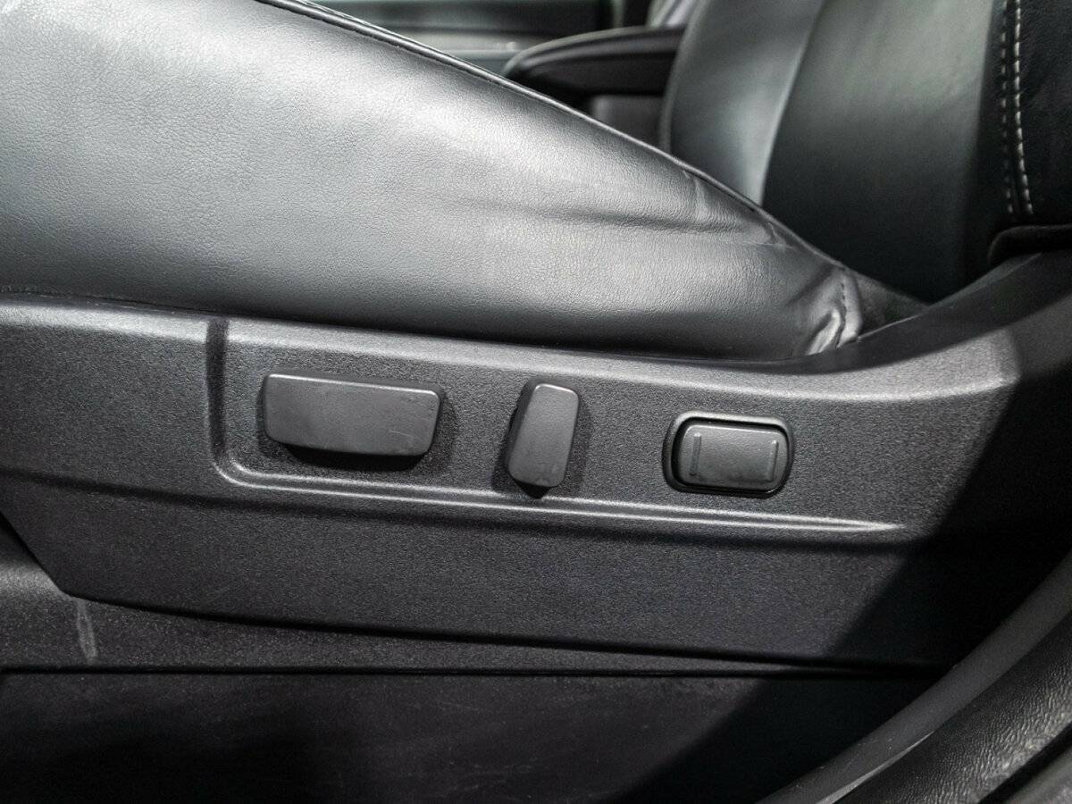 Б/У Митсубиши Оутлэндер 2020 года. Фото: #15